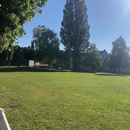 住宿加早餐酒店 House Montignies-le-Tilleul