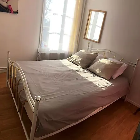 Bed & Breakfast House *